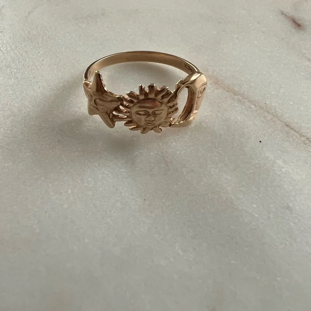 14K Gold Star Sun Moon Ring - Picture 3 of 7